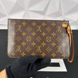 Louis Vuitton Neverfull MM Pouch (DK2157)