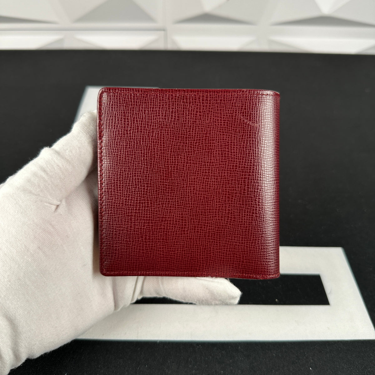 CRL3001364 - Multiple Wallet, Must de Cartier - Burgundy calfskin, golden  finish - Cartier