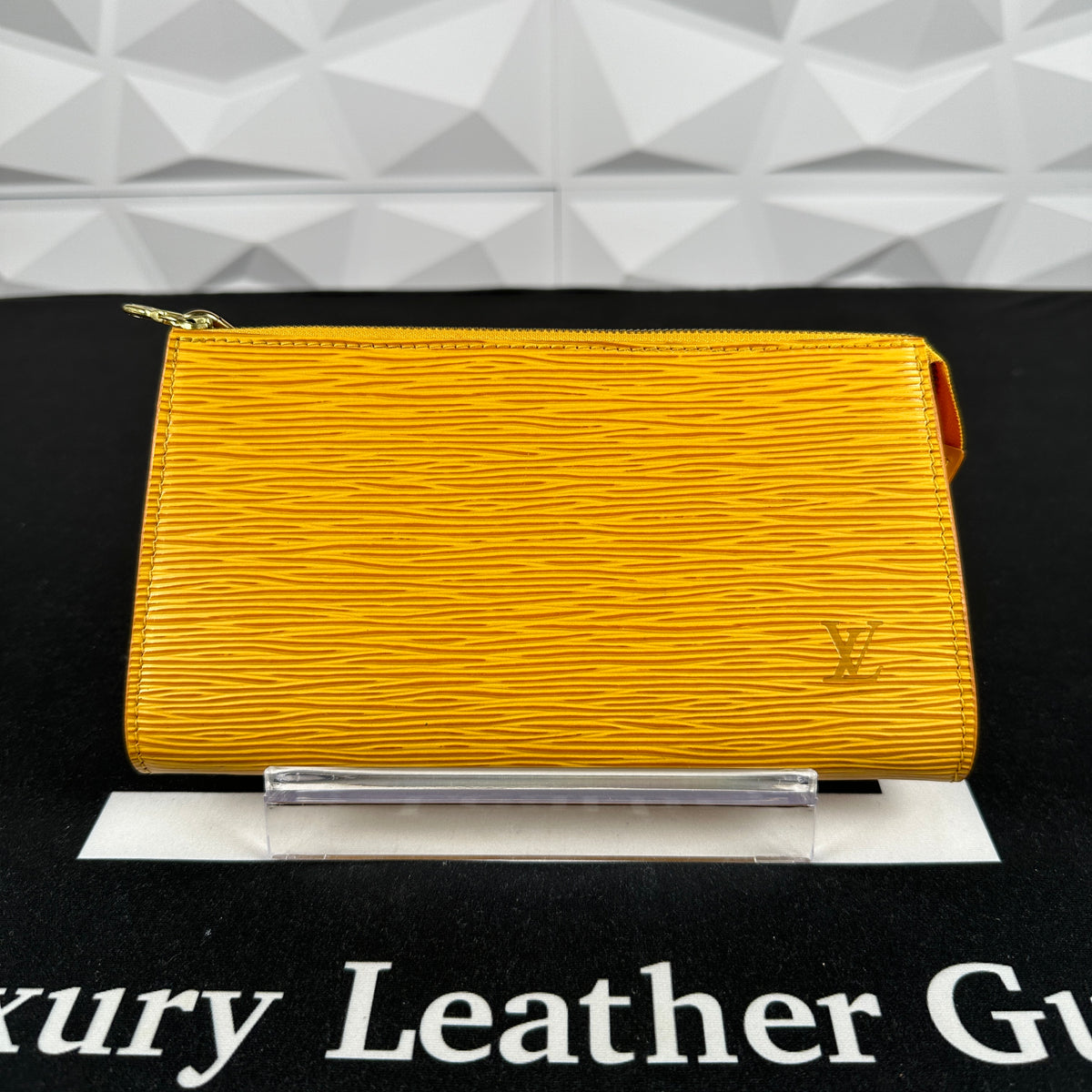 USED Louis Vuitton Yellow Epi Leather Pochette Clutch Bag AUTHENTIC