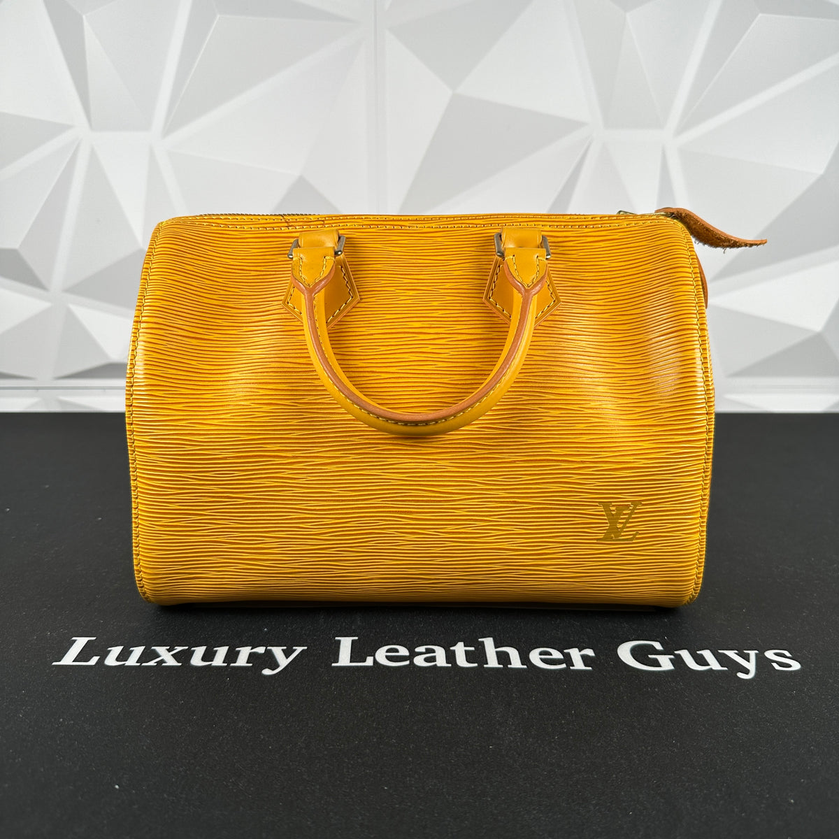 Louis Vuitton Speedy 25 Handbag Yellow Epi Leather M43019 – Timeless Vintage  Company