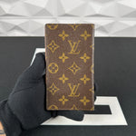 Louis Vuitton Monogram Notebook Cover (872AN)