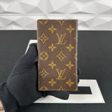 Louis Vuitton Monogram Notebook Cover (872AN)