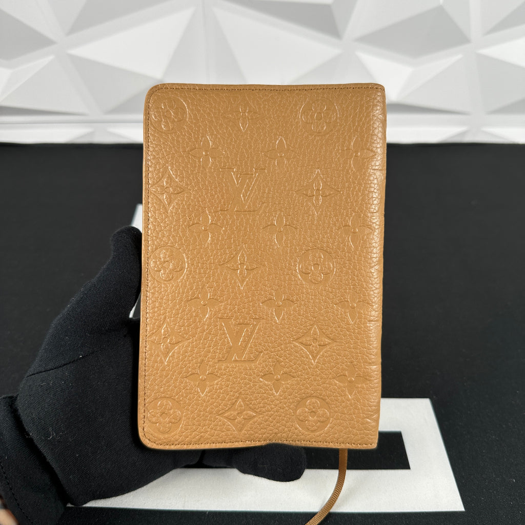 Louis Vuitton Beige Empreinte Notebook Cover (RFID) – Luxury