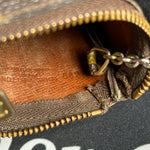 Louis Vuitton Monogram Key Pouch (882)