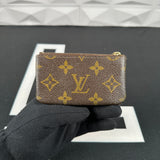 Louis Vuitton Monogram Key Pouch (882)