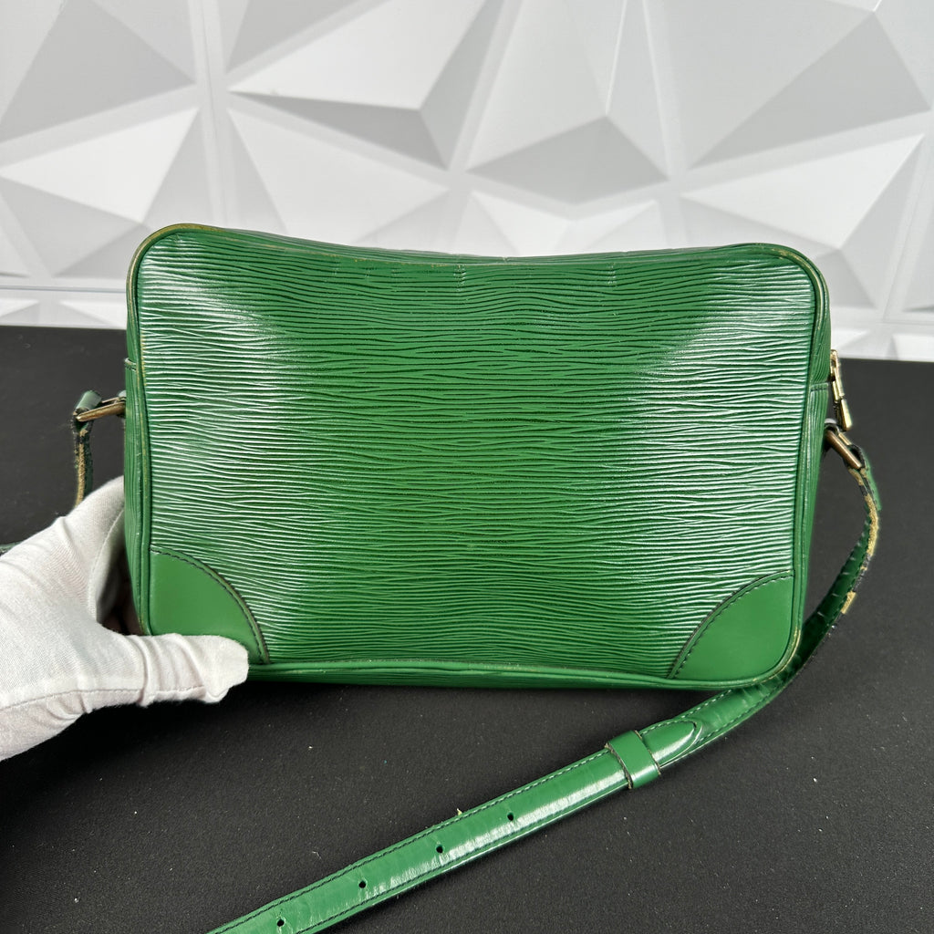 Louis Vuitton Trocadero 24 Borneo Green Epi Crossbody Bag M52314