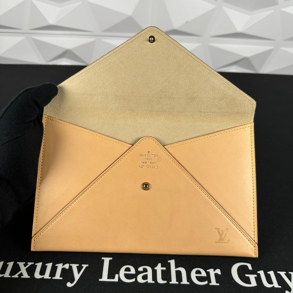 Louis Vuitton Vachetta Envelope Clutch (VIP Gift) – Luxury Leather