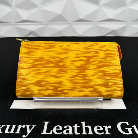 Louis Vuitton Monogram Eclipse Charms Necklace (AK0271) – Luxury Leather  Guys