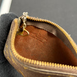 Louis Vuitton Monogram Key Pouch (882)