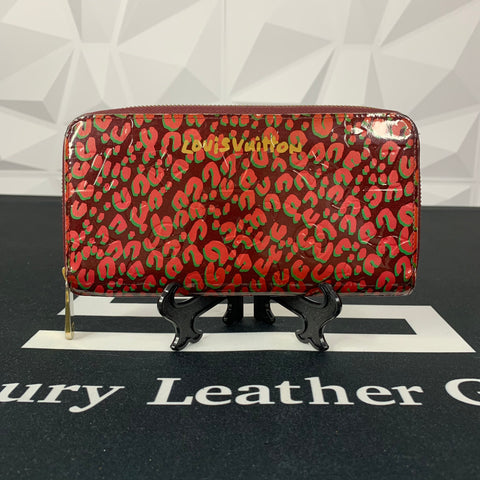Louis Vuitton Limited Edition Stephen Sprouse Rouge Leopard Zippy Wall –  Luxury Leather Guys