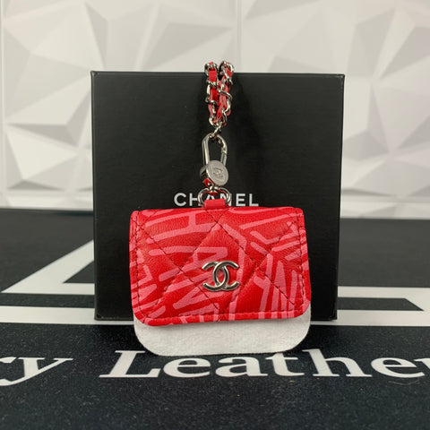 Chanel Phone & Airpods Case With Chain