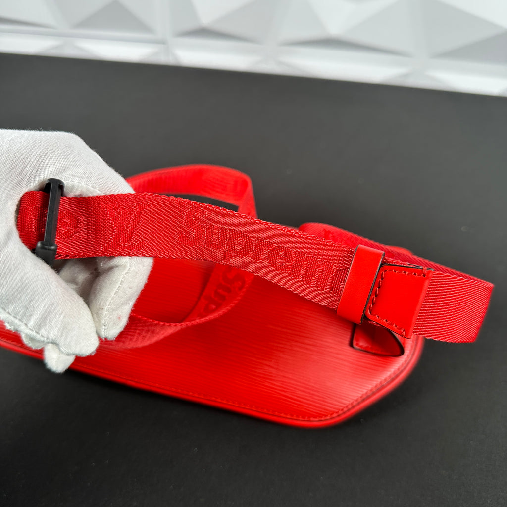 Louis Vuitton x Supreme Bumbag Epi Red