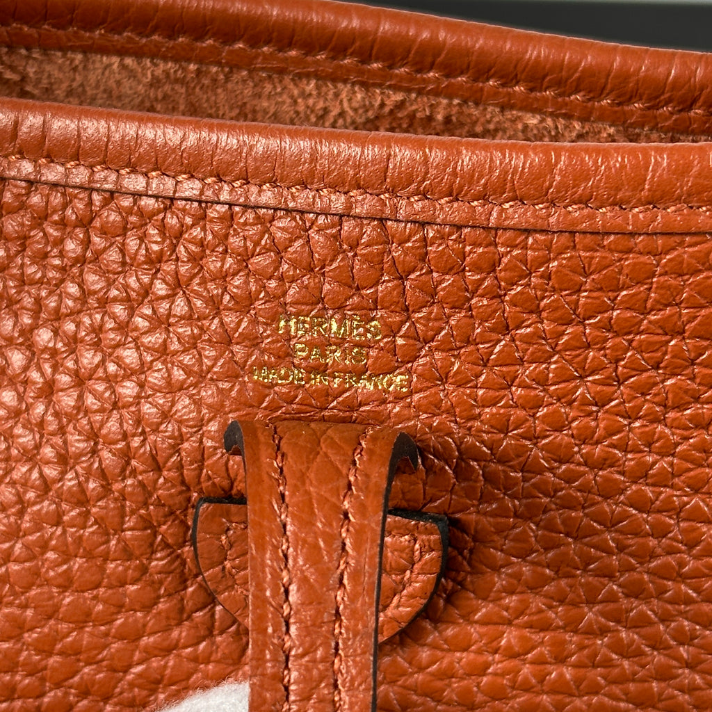 HERMES Evelyne TPM Clemence Leather Shoulder Bag Cuivre